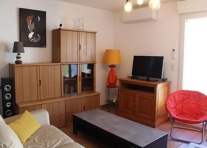 Agreable Maison De Village Au Calme Sigean